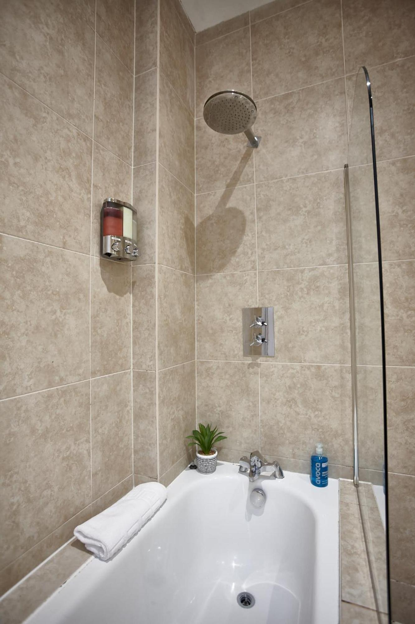 The Jade Suite Manchester Eksteriør bilde